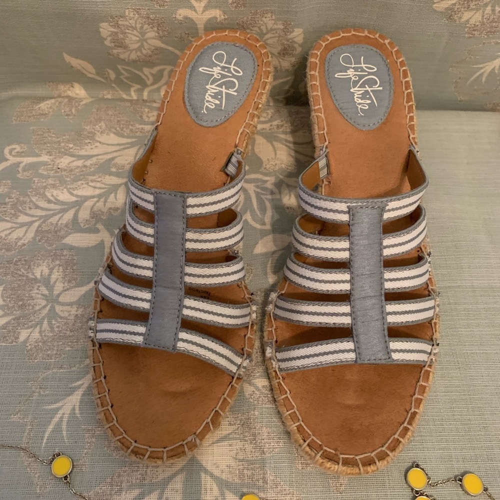 Stride Rite Blue and White Sandals